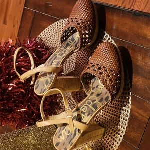 Brown tan Sam Edelman cork heel basket woven closed toe shoes heels sandals